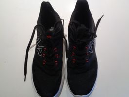 Schwarze FILA Turnschuhe Gr. 41 wenig getragen