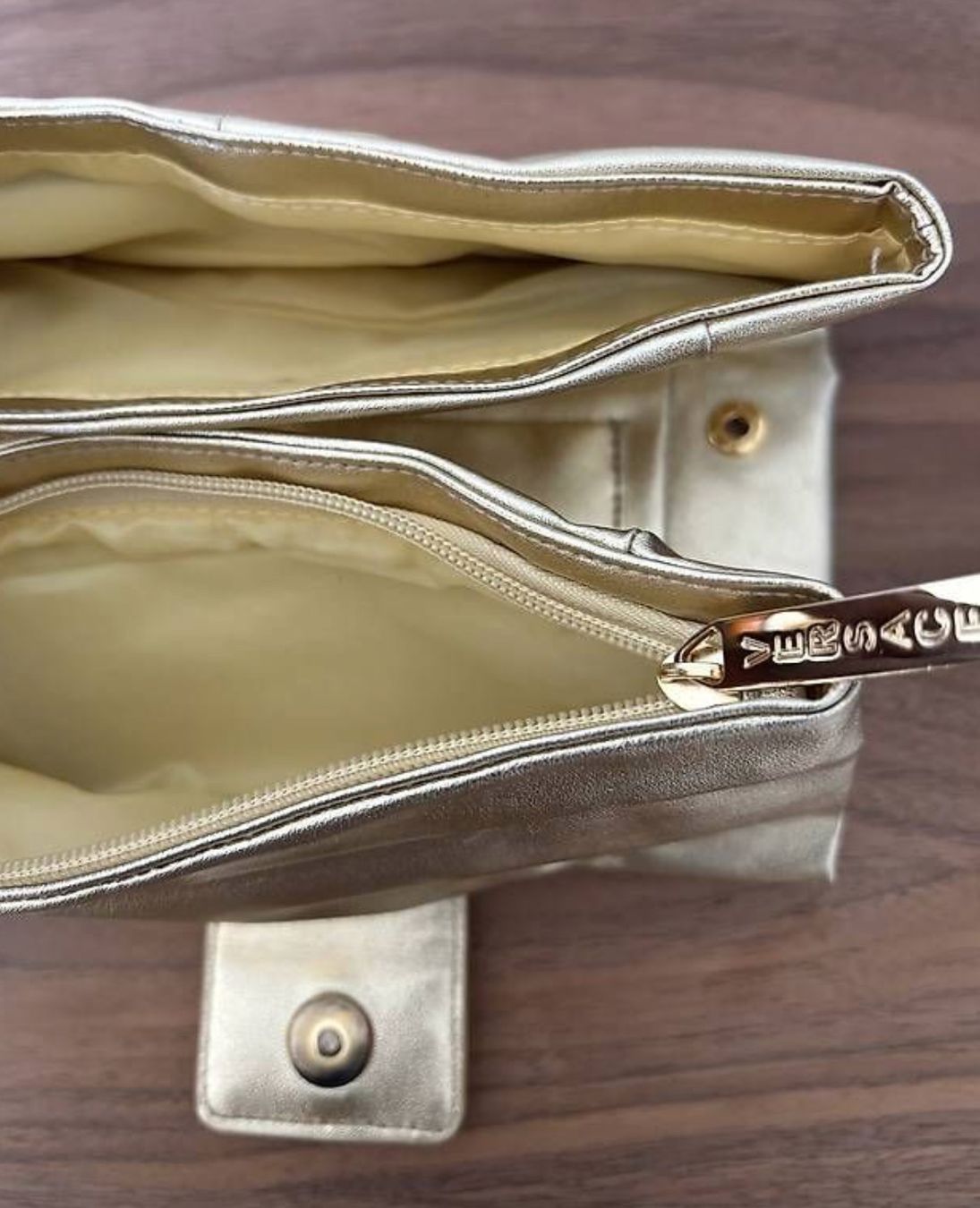 Versace Borse da donna: Pochette Versace – Usato da Arbaz venduto da CicciStore 2