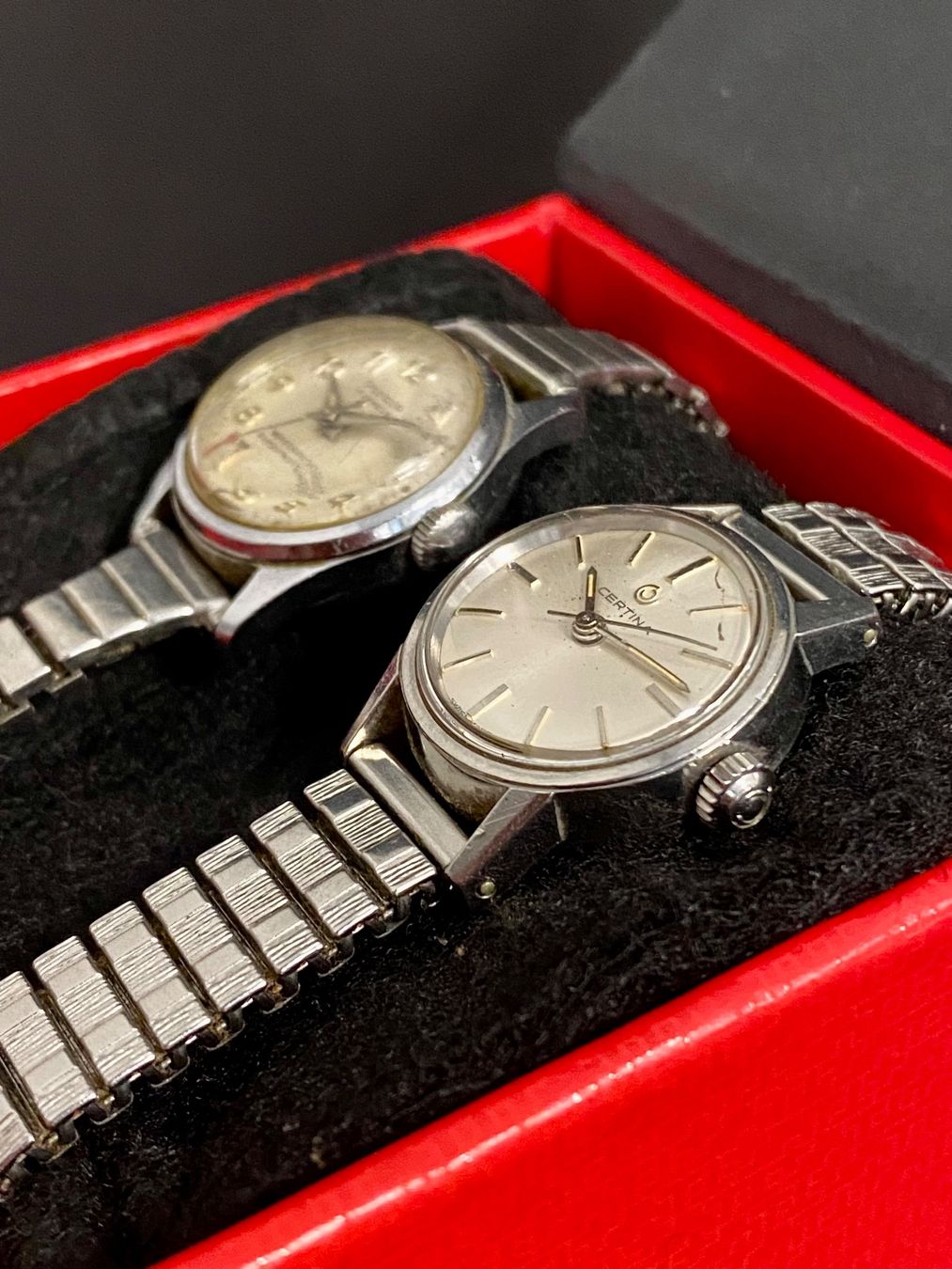 Certina Orologi: Montres Certina et Splendid avec bracelets extensibles – Difettoso da Sion venduto da ROBY_ROBY_ROBY