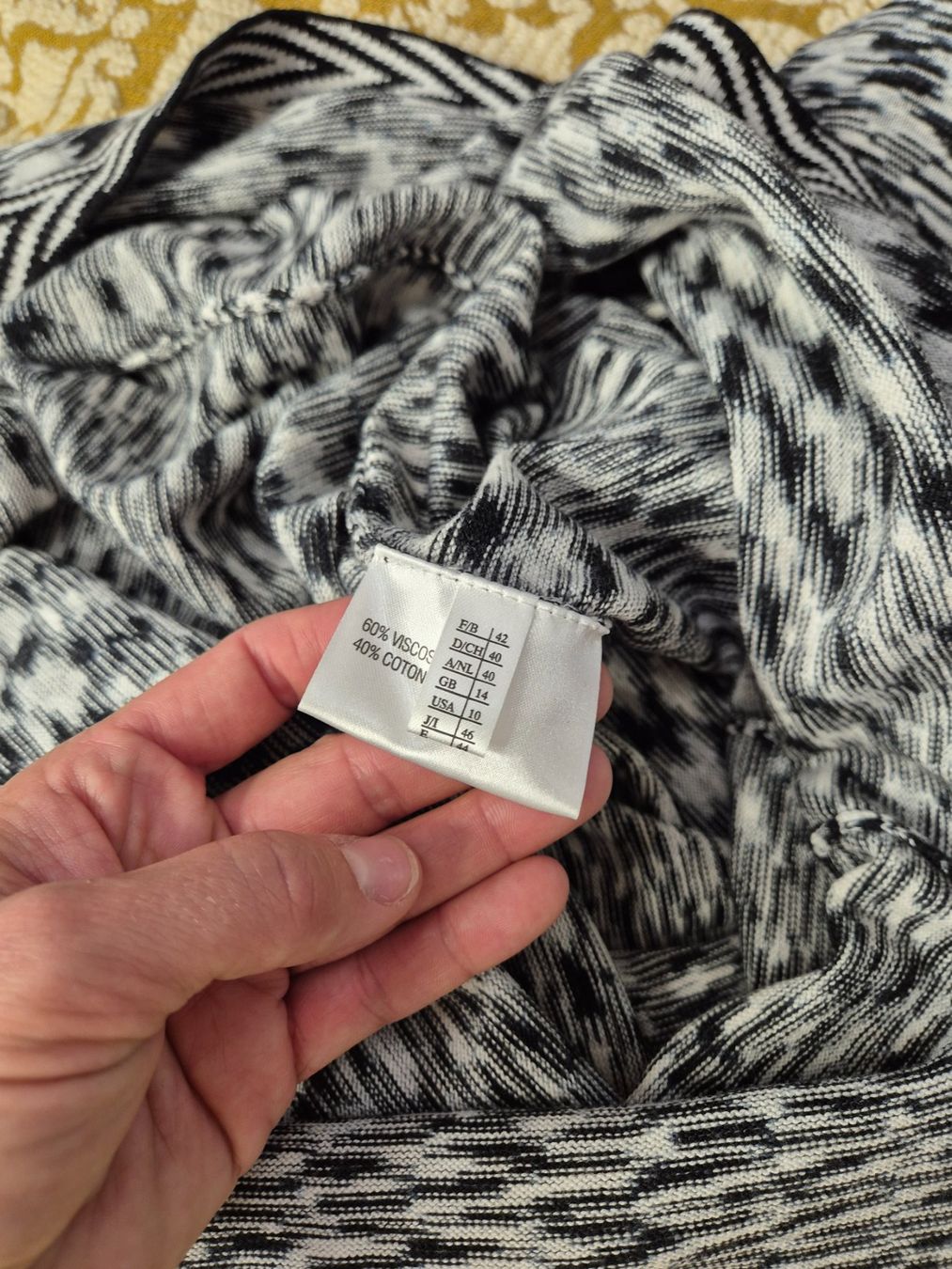 Vestiti: gestricktes Kleid von Weill – Usato da Leissigen venduto da ali_k9v8 5