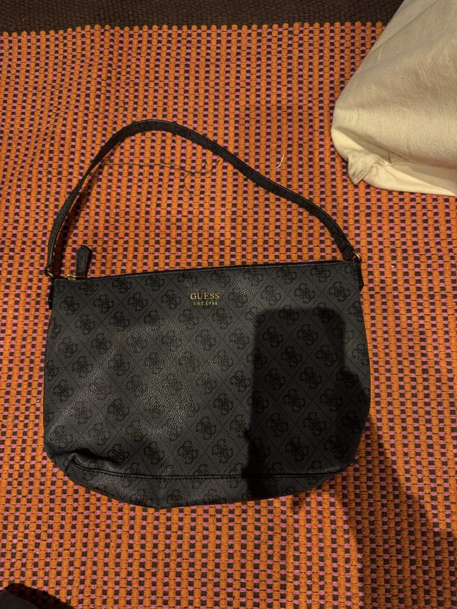 Guess Borse: Guess Bag 3 in 1 – Usato da Roggwil BE venduto da lffcb 3