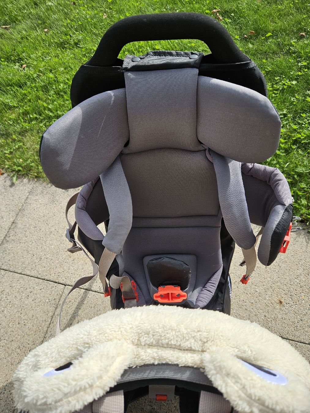 Vaude Zaini: Vaude Shuttle Premium Kindertrage Top Zustand! – Usato da Unterägeri venduto da raff82 7