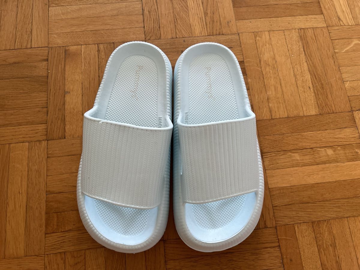 Scarpe da uomo: Pummys Schuhe Gr. 40-41 – Nuovo (secondo la descrizione) da Tuggen venduto da Tantas 1