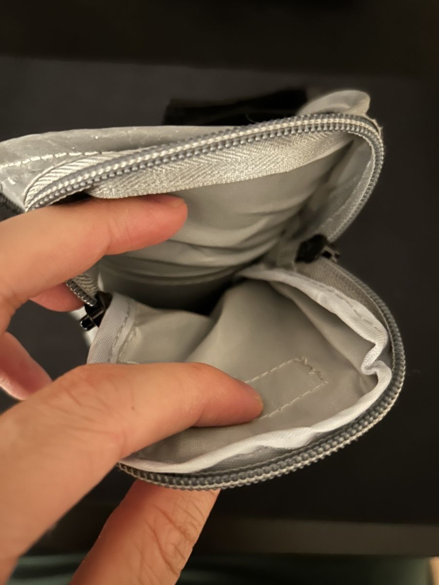 Borse: Running Armbag – Nuovo (secondo la descrizione) da Emmen venduto da shi_l2g8 4