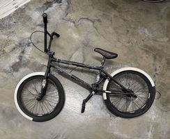 BMX BIKE