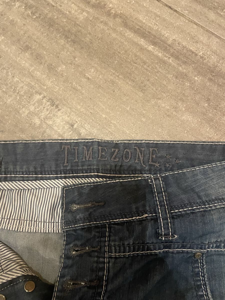 Pantaloni: Denim Shorts TIMEZONE Grösse 29 – Usato da Immensee venduto da Tscharro 2