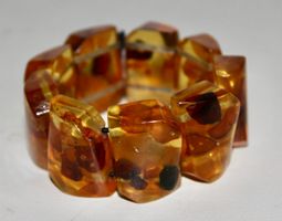 Armband aus Bernstein