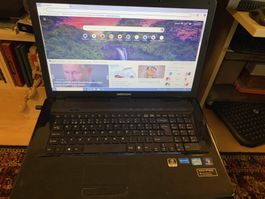 Medion Akoya Notebook i5, 320GB Festplatte, 4GB RAM