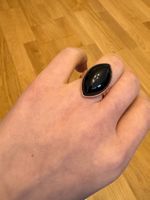 Silberring mit schwarzem Bernstein im Marquise-Schliff neu