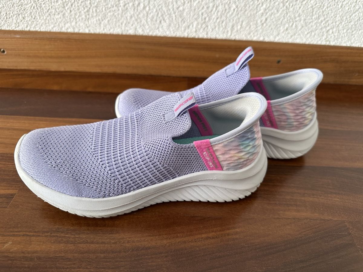 Skechers Schuhe für Mädchen: Skechers SlipIns Gr. 32 – Gebraucht aus Glattpark(Opfikon) von Glatt19 1