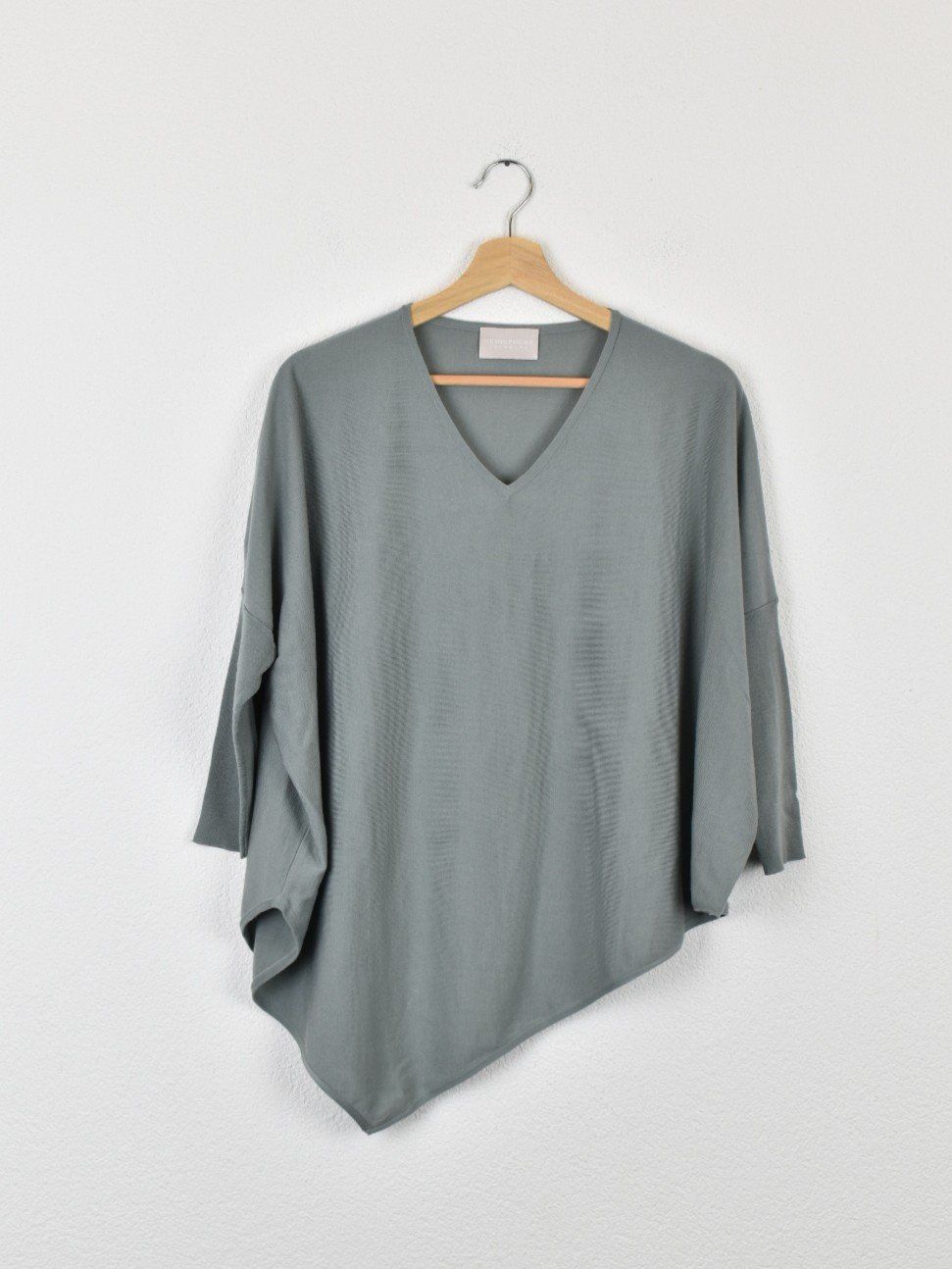 Hemisphere Pullover & Sweatshirts: Hemisphere Pullover, Gr.XS-M, salbeigrün, oversized – Gebraucht aus Nürensdorf von 2ND_STORY