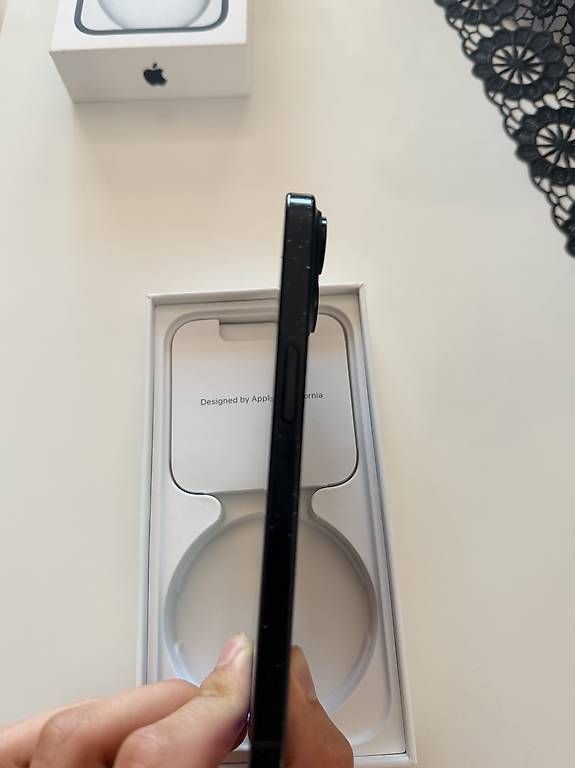 Telefoni cellulari / Smartphones: iPhone 15 Black 128GB  – Usato da Agno venduto da bri_z5fj 3