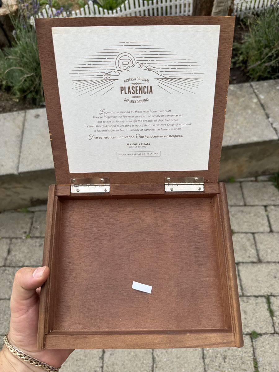 Cigares: Cigar Box empty Wood – D'occasion à Seuzach par Wolf936