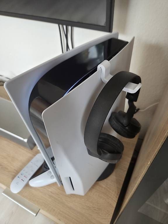 Console: Ps 5 mit Spiele – Usato da Wald ZH venduto da jetti71 1
