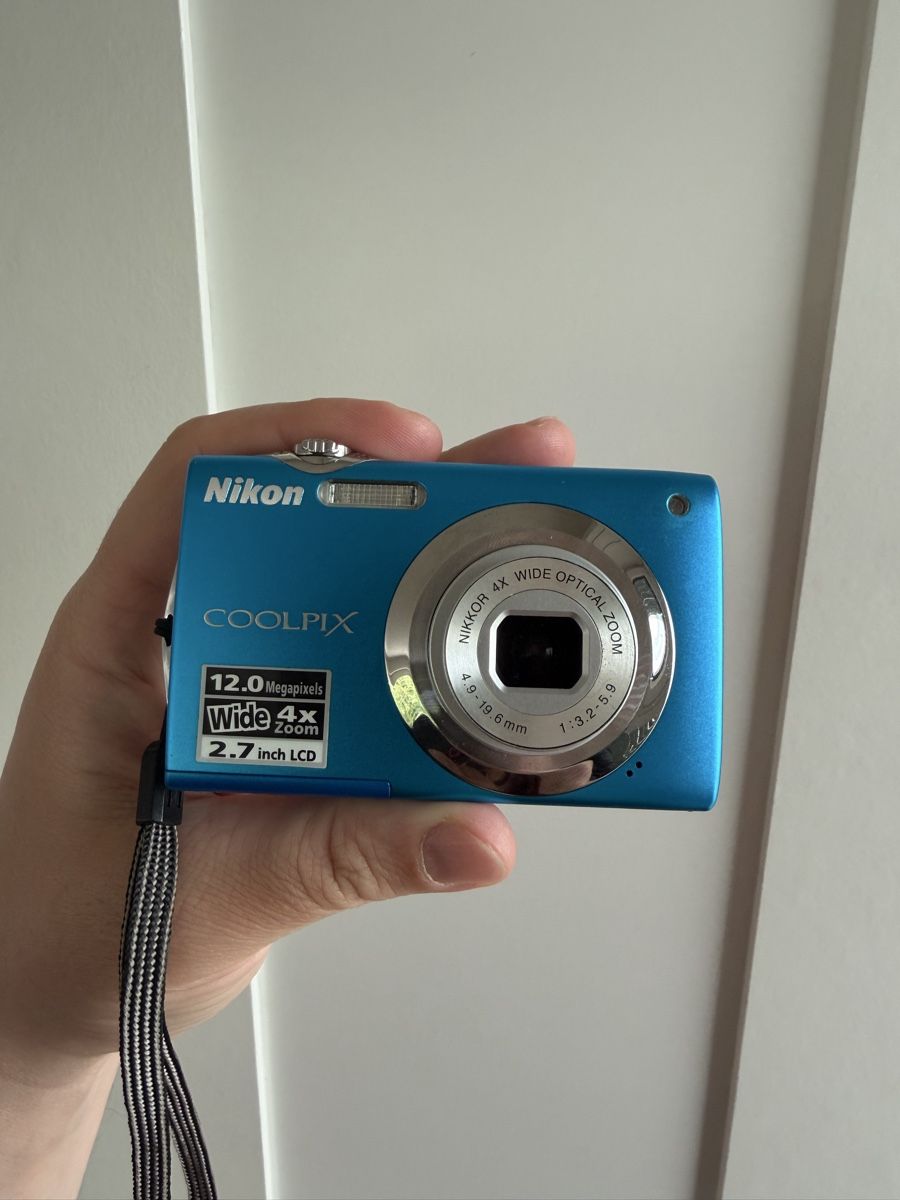 Nikon Fotocamera: Nikon Coolpix S3000 Digitalkamera – Usato da Niederbipp venduto da yar_tf6f
