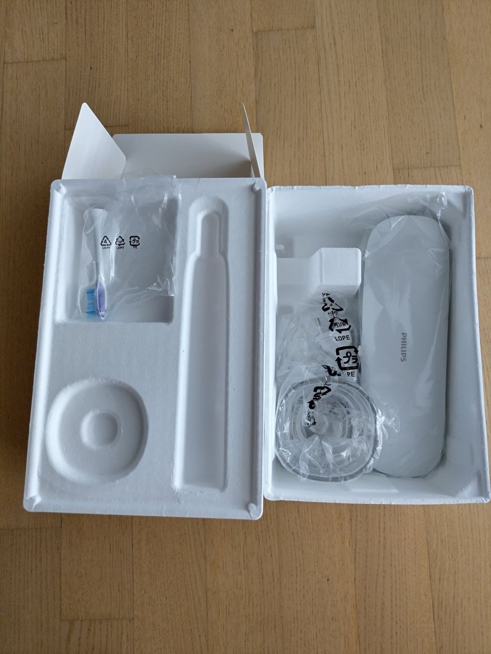 Philips Sonicare Zahnpflege: Philips Sonicare DiamondClean Smart 9400 Zubehör – Neu und originalverpackt aus Affoltern am Albis von AudiS5 2