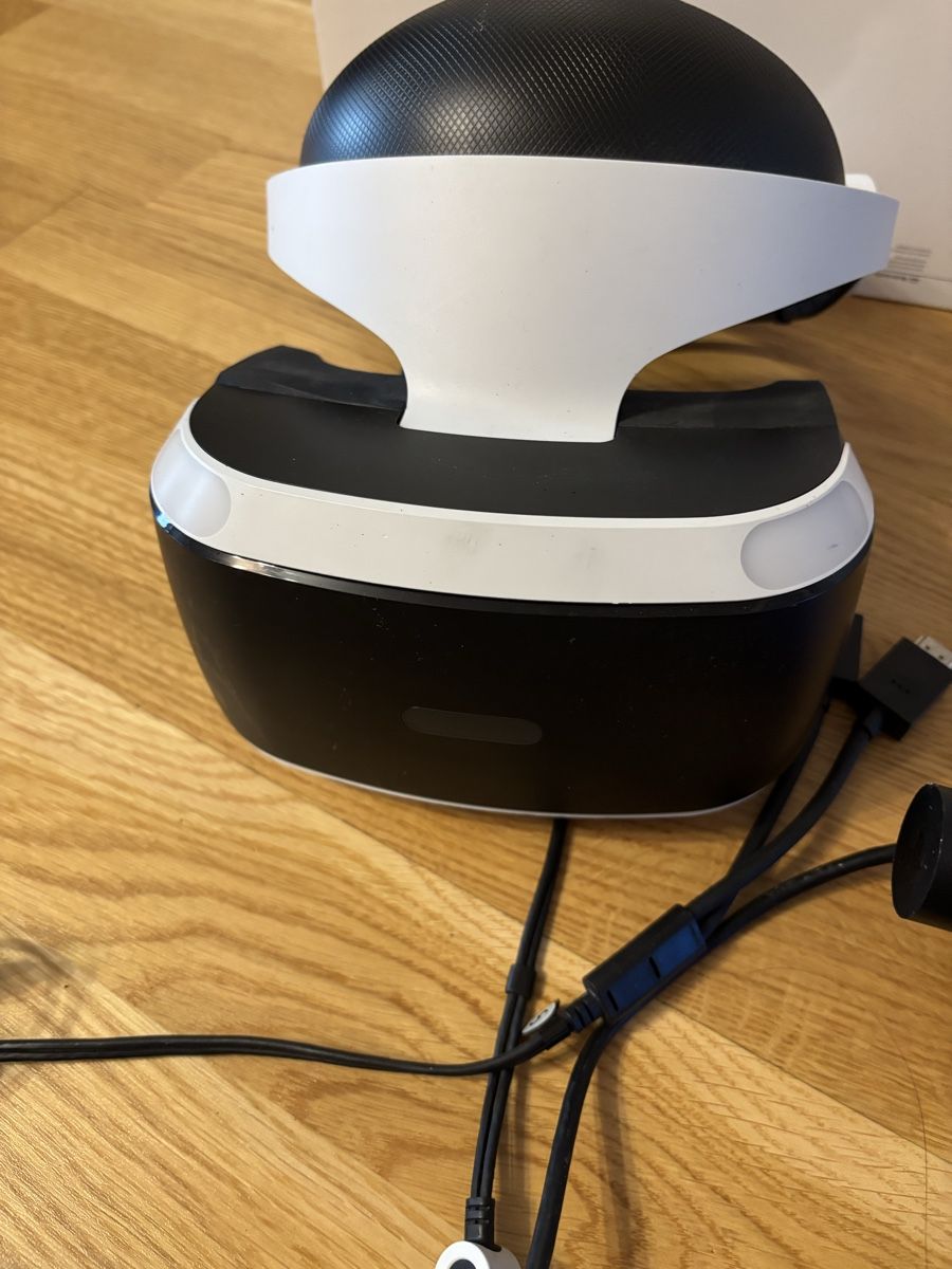 Sony Casque VR: VR Brillen – D'occasion à Zufikon par Honda-cbr1000 5