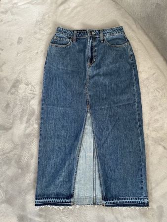 Hollister Denim Midi Skirt – Size 27 (approx. EU 36 / S)