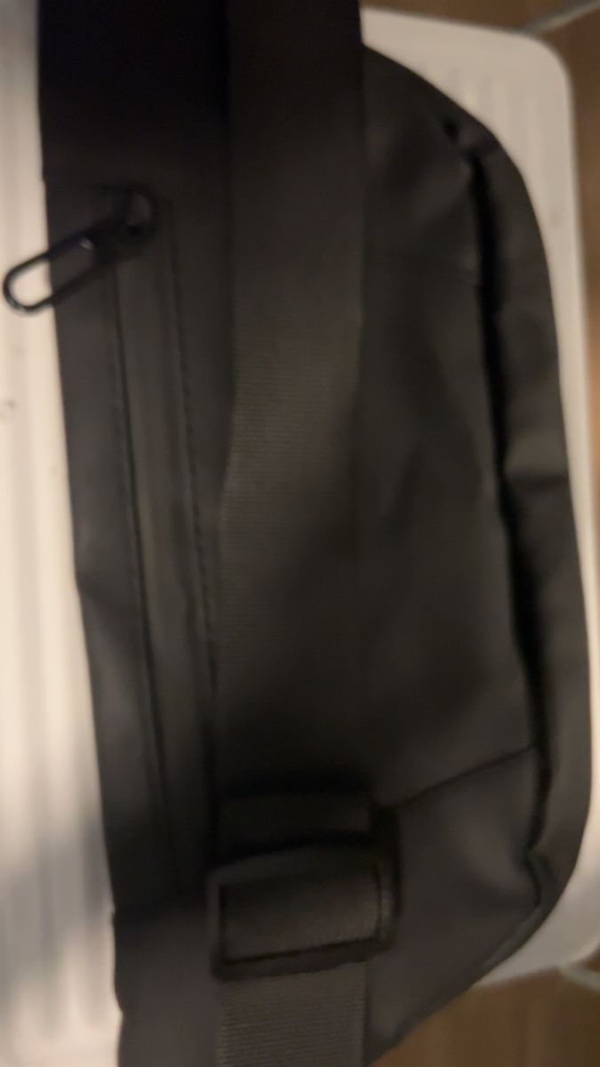Borse: Bauchtasche Schwarz ungebraucht – Nuovo (secondo la descrizione) da Zürich venduto da D.Arroyo 2