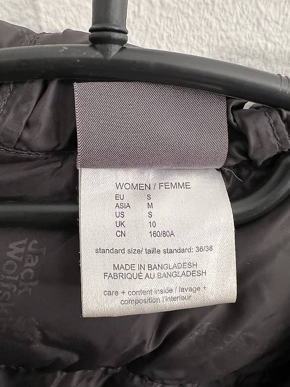Jacken: Jack Wolfskin  S – Gebraucht aus Glarus von luli296 1