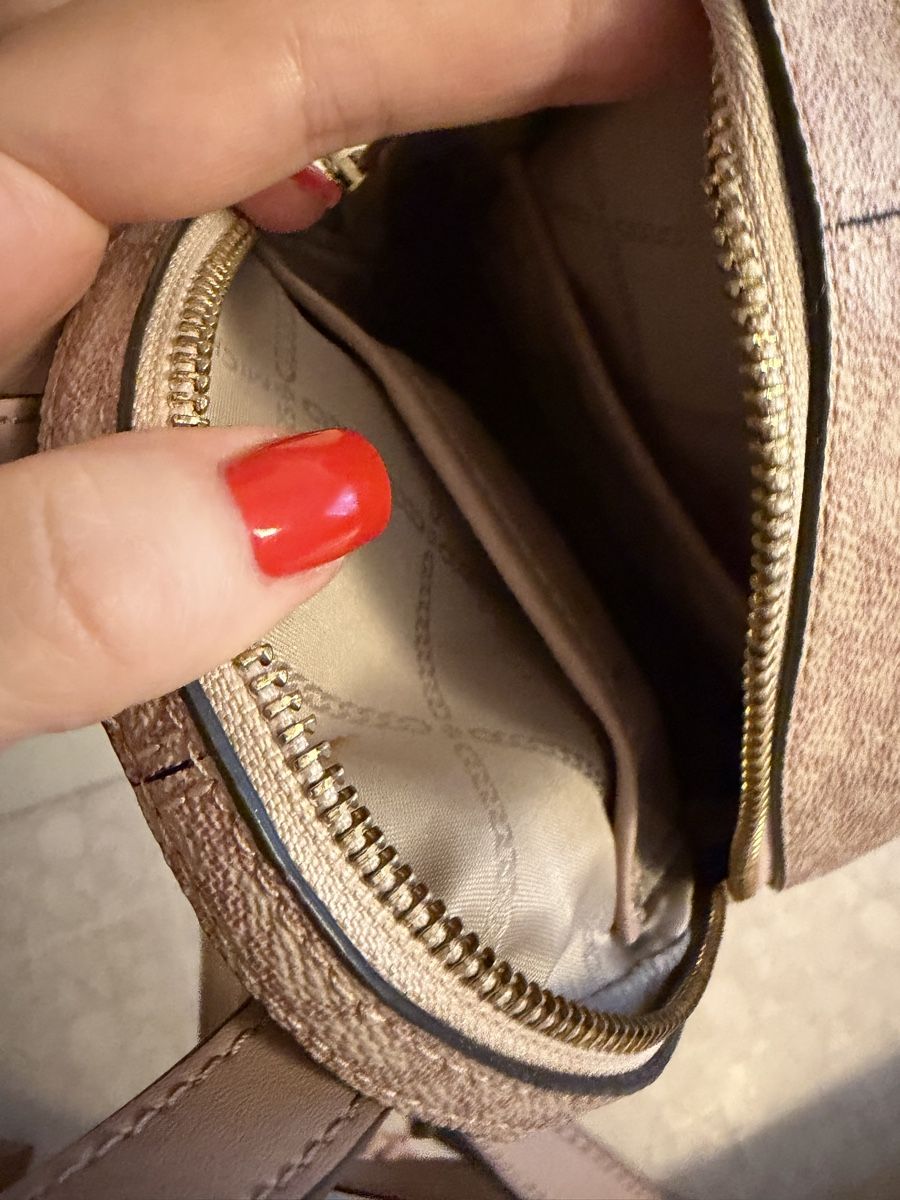 Michael Kors Zaini: sac a dos michael kors – Nuovo (secondo la descrizione) da Delémont venduto da tyt_6hqs 4