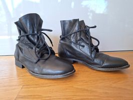 Bottines à lacets en Cuir noir – Pointure 38
