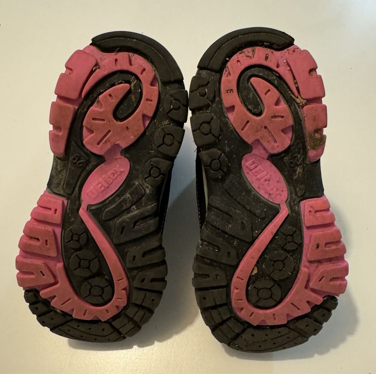 Scarpe per ragazze: Bottes pour l’hiver enfant – Usato da Genève venduto da AS27 5