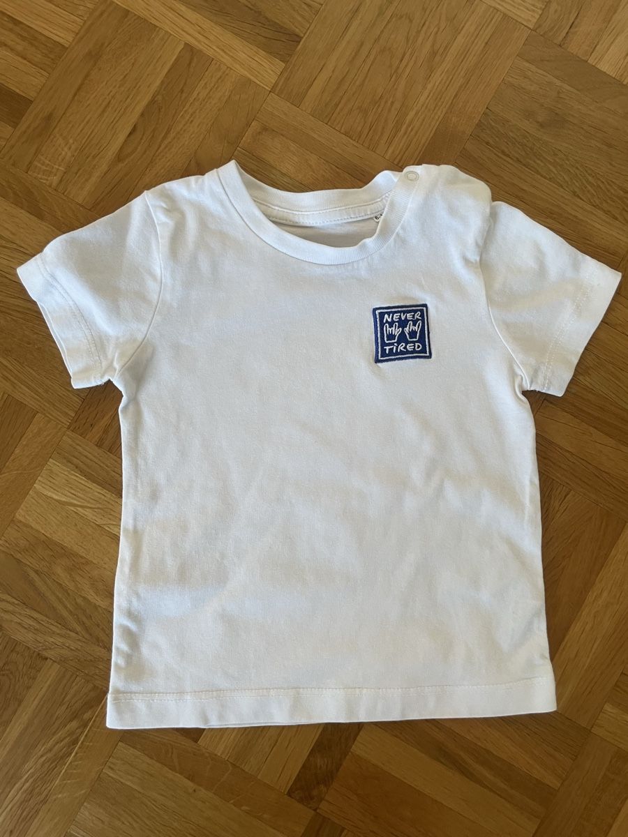 Camicie, Top & T-shirt: T-shirt blanc imprimé “Never tired” 🤘6-12 mois – Usato da Versoix venduto da Pti-pois