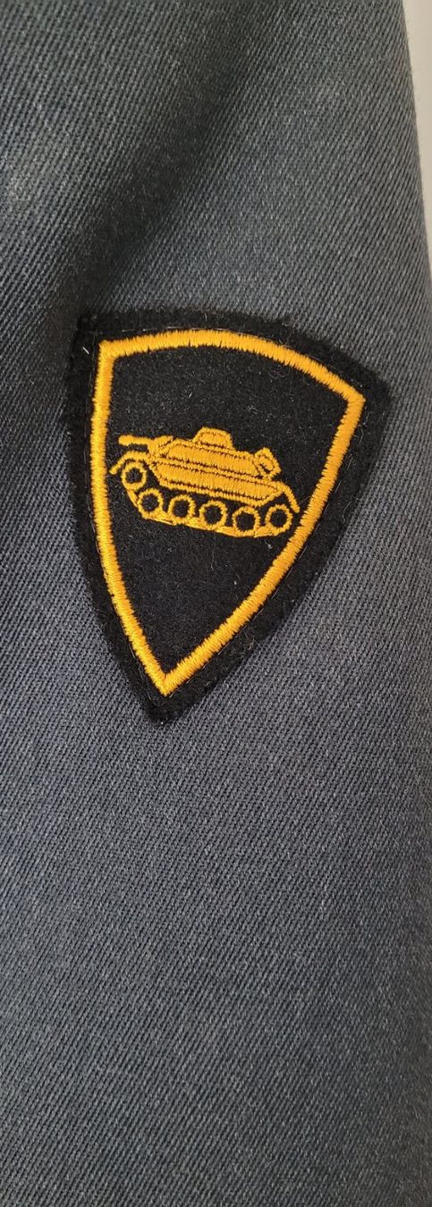 Armée suisse Uniformes: Original Schweizer Panzertruppen-Uniformjacke – D'occasion à Neuhausen am Rheinfall par Restwertvoll 3