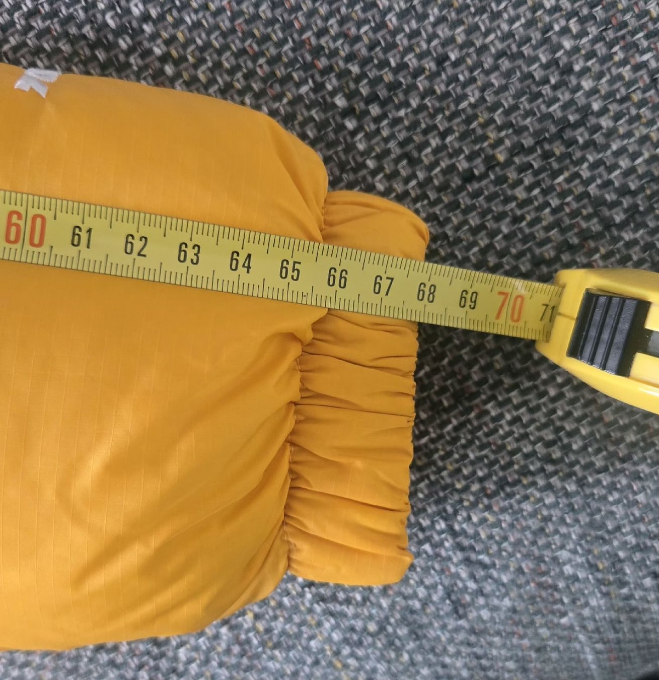 North Face Jacken: Veste doudoune enfant ado North Face – Gebraucht aus Valeyres-sous-Rances von Untitled 6