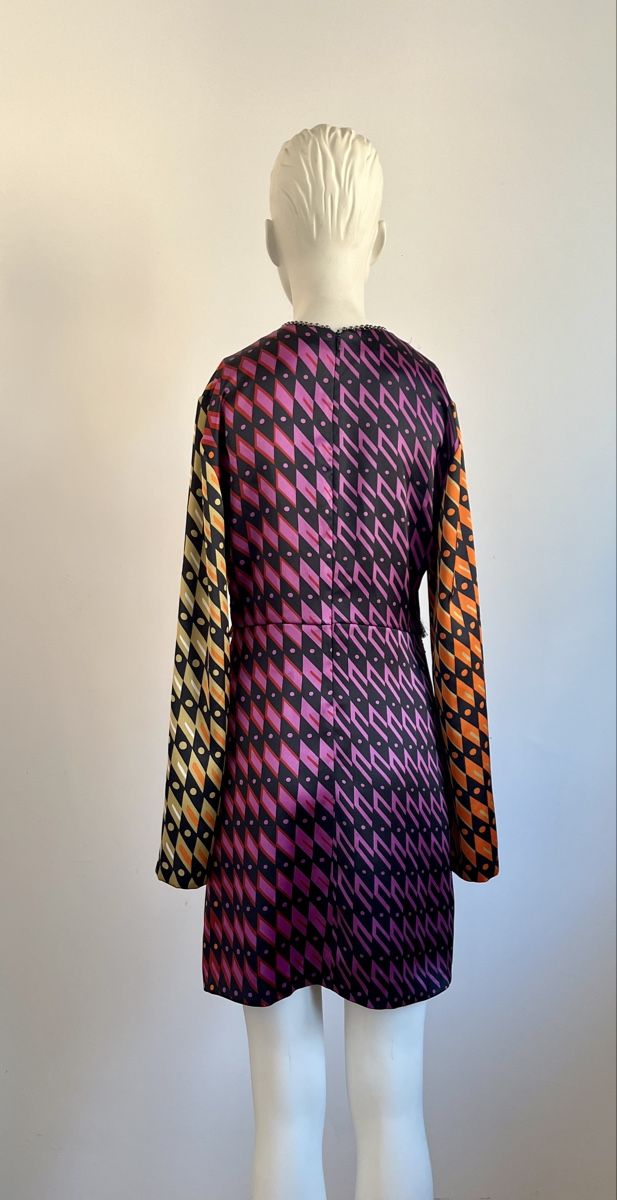 Kleider: Farbenfrohes ZARA- Satin- Minikleid, mit Perlen – Neu (gemäss Beschreibung) aus St. Gallen von reg_f8h8 3