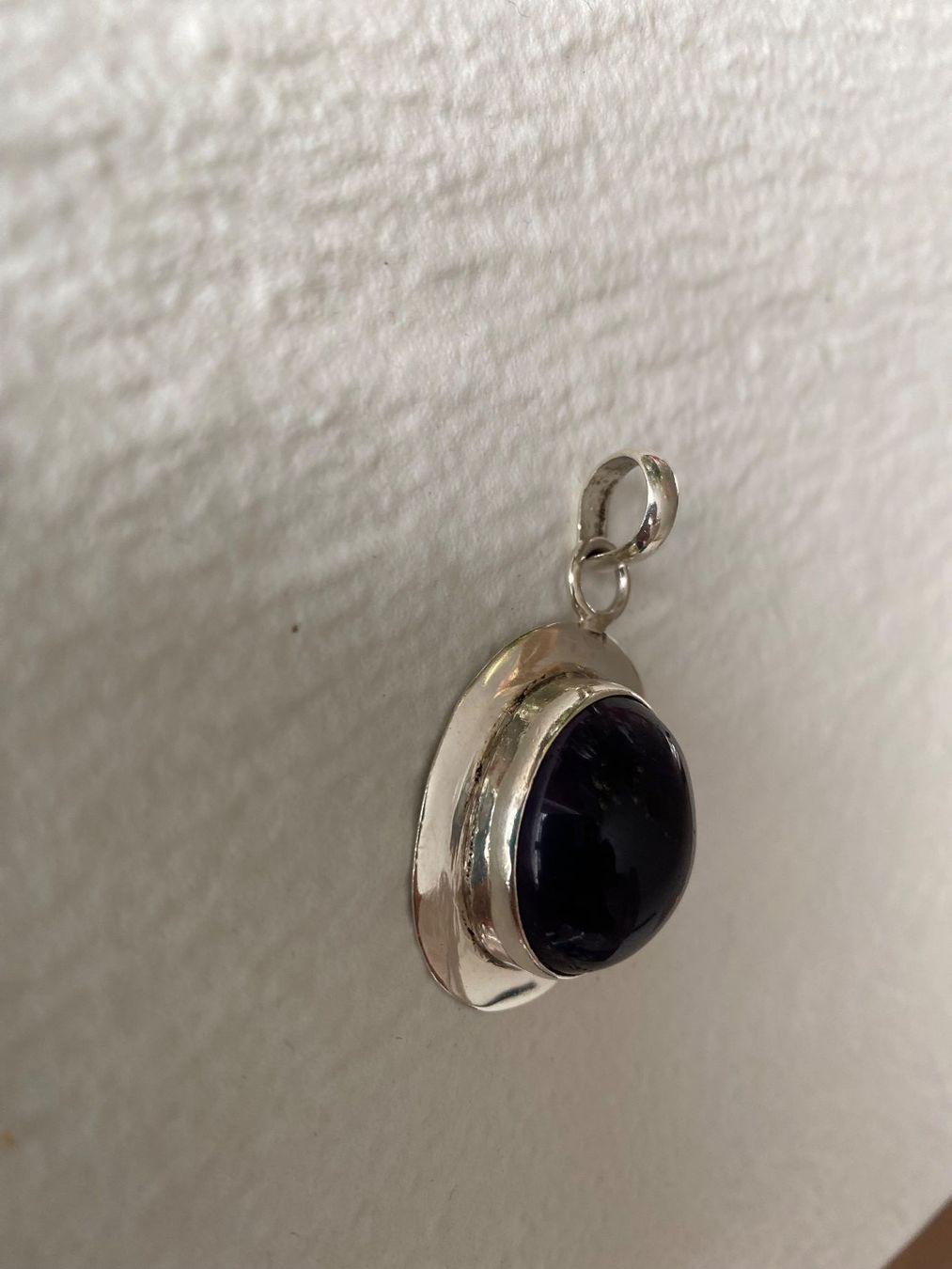 Ciondoli: Silberamulett gross mit Amethyst Stein – Usato da Killwangen venduto da Fefy