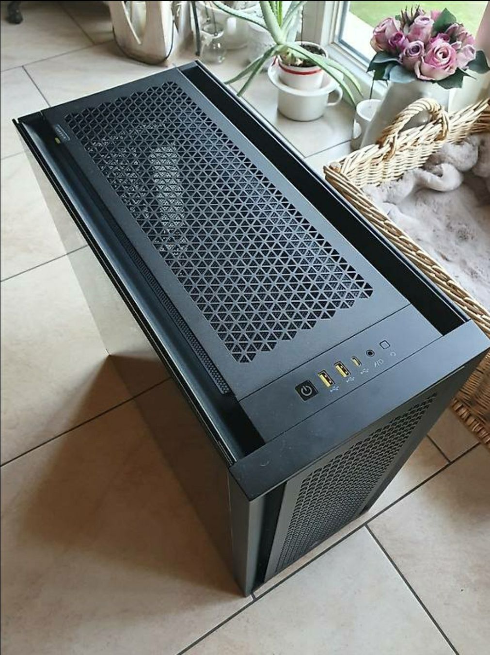 Custodie: Corsair iCUE 5000D RGB Airflow – Usato da Herznach venduto da Dosendealer 2