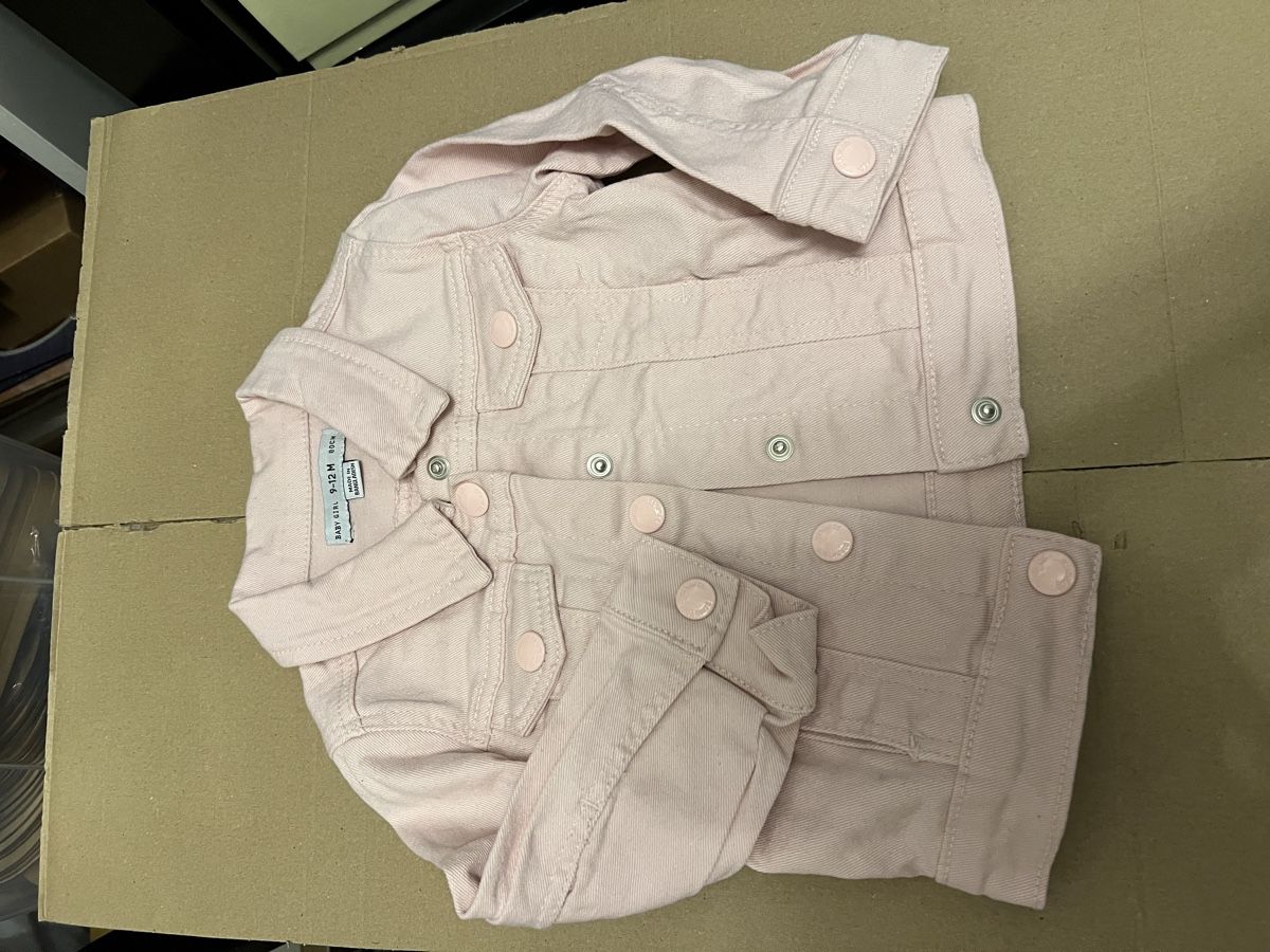 Giacche & Cappotti: Jeansjacke rosa Grösse 80 – Usato da Toffen venduto da Vanessa_Germann