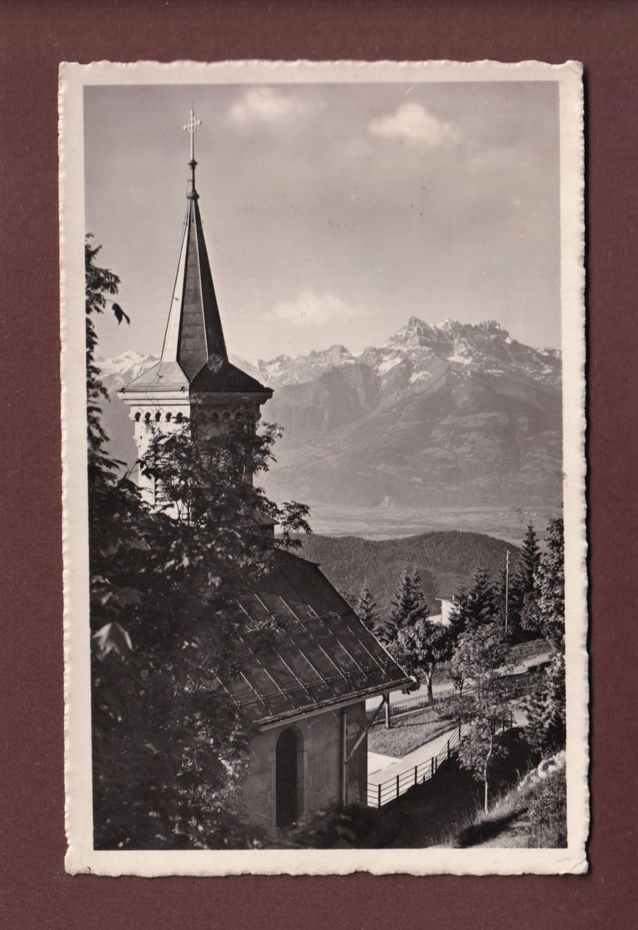 Cartoline postali: LEYSIN - Eglise - Dents du Midi – Usato da Pully venduto da nicecards-shop
