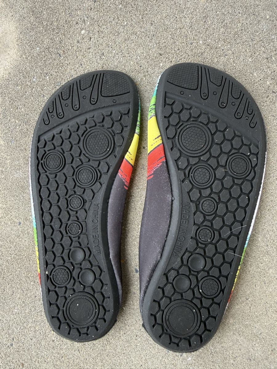 Schuhe für Jungen: Badeschuhe, Größe 34-35 – Gebraucht aus Münchenbuchsee von Mantik 1