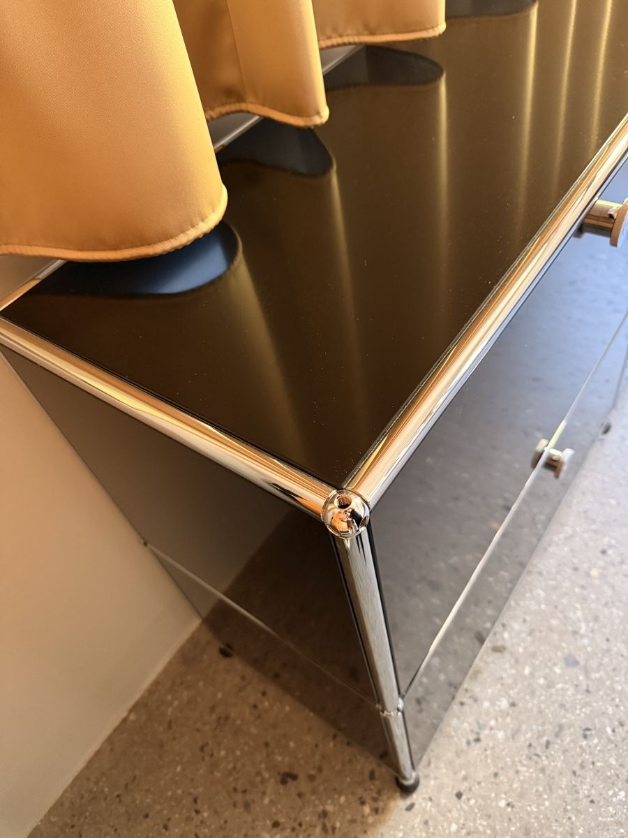 USM Regale: USM Haller-Regal in graphitschwarz – Gebraucht aus Iragna von ailtire 2