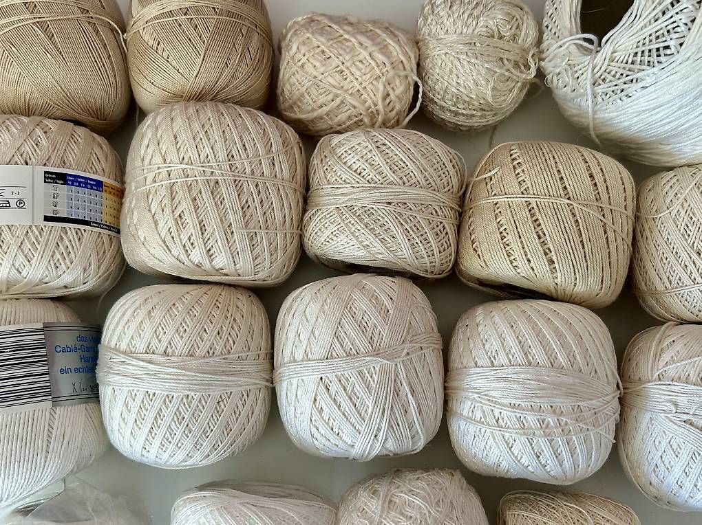 Lana: 19 Knäuel Garn  – Nuovo e nell'imballaggio originale da Frauenfeld venduto da Irene.Schuppli 1