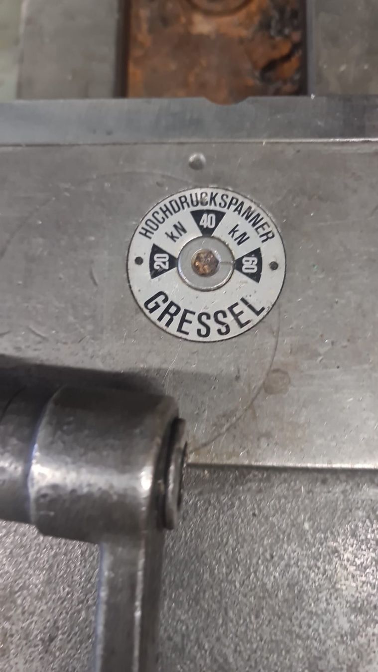 Gressel Altro per industria metallurgica: Maschinenschraubstock gressel – Usato da Egerkingen venduto da ogi3131