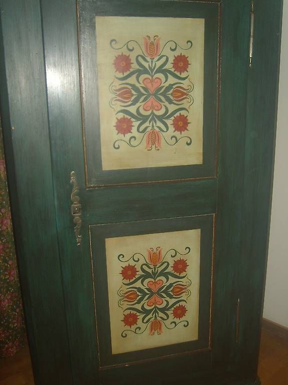 Armadi: Bauernschrank - Holz - antik - handgemalt – Usato da Luzern venduto da readyforyoga 2