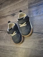 KinderSchuhe Grösse 19 (Entspricht ca. Grösse 20)