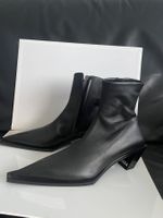 BALENCIAGA   Neu