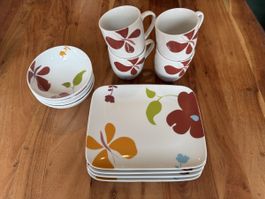 Frühstücksset: Teller, Tassen, Schalen