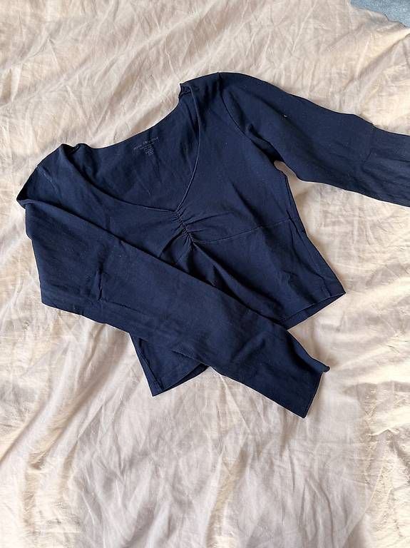 Tops: Brandy Melville blaues Top – D'occasion à Elgg par lia.1234