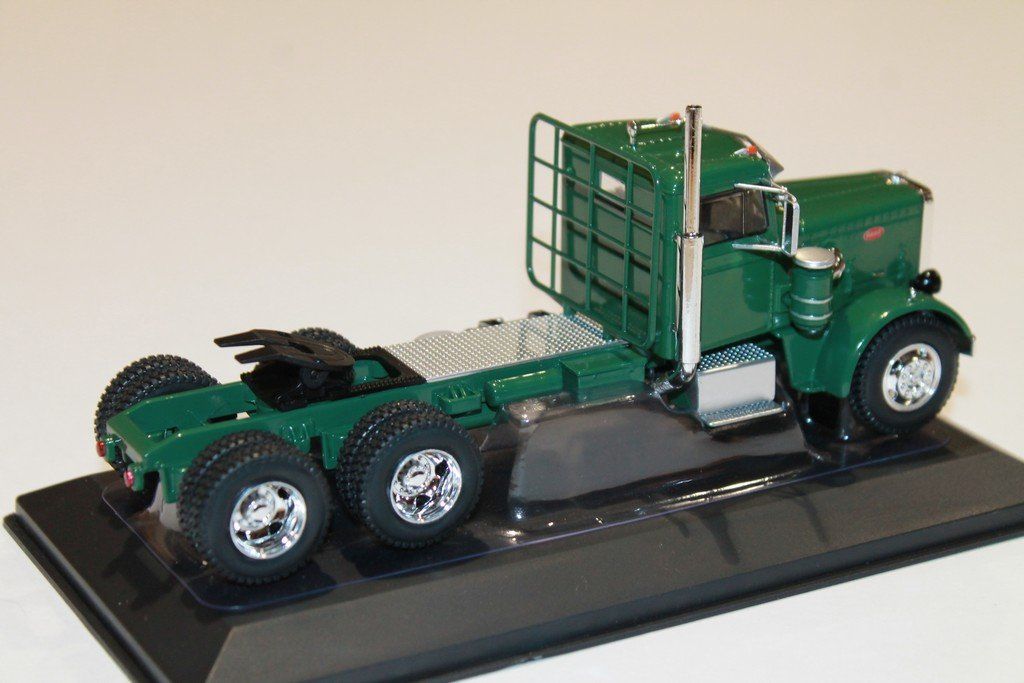 IXO Modellautos: Ixo Models Peterbilt 281 (1955) 1/43 – Neu und originalverpackt aus Bonfol von zagato43e 2