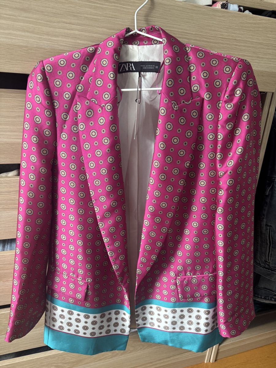 Zara Jacken: Zara Blazer XS – Neu (gemäss Beschreibung) aus Zürich von Lovelyperfumes