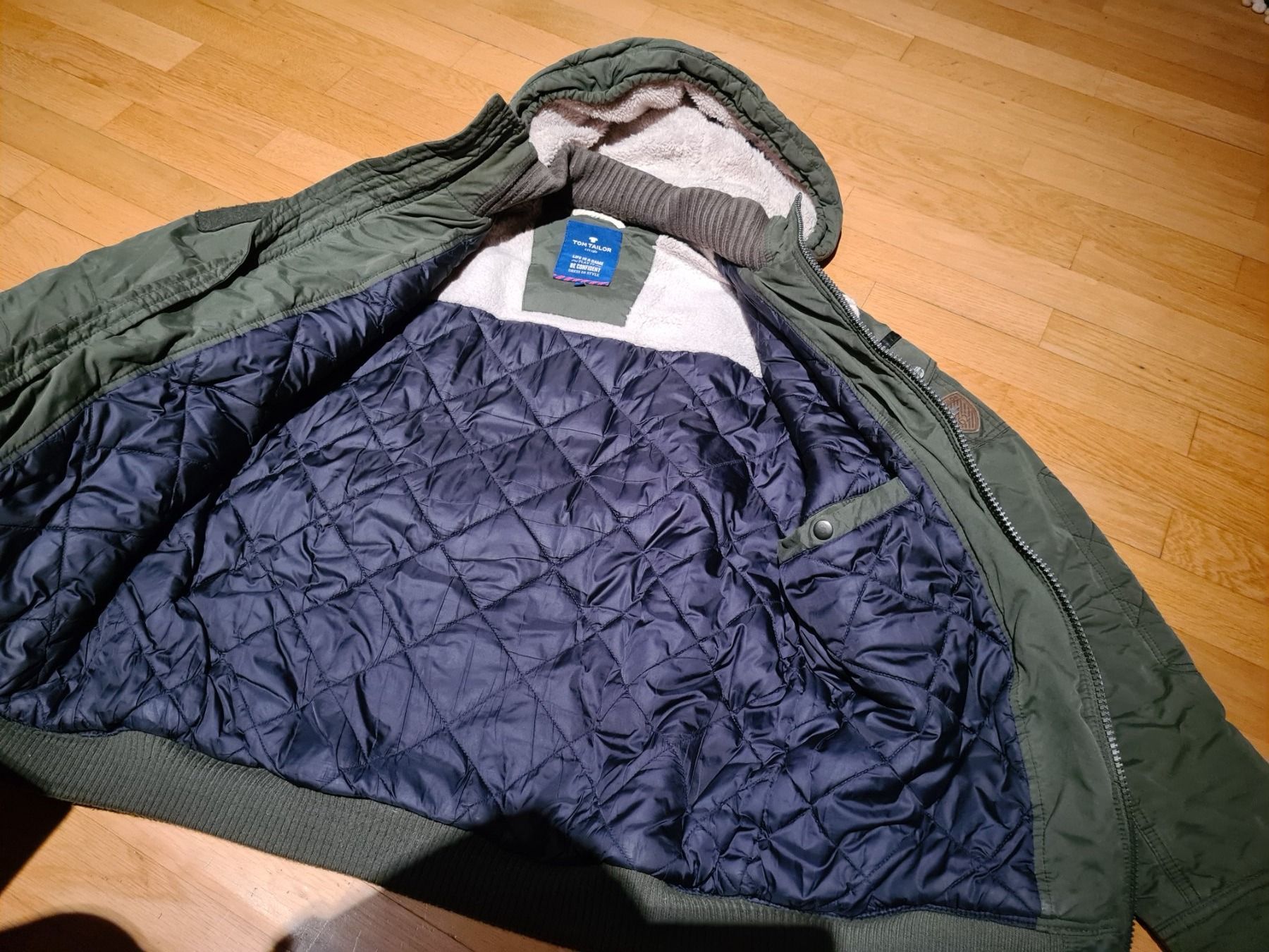 Jacken: Super warme, olivgrüne Jacke gr.M – Gebraucht aus Ferden von jemyce 2