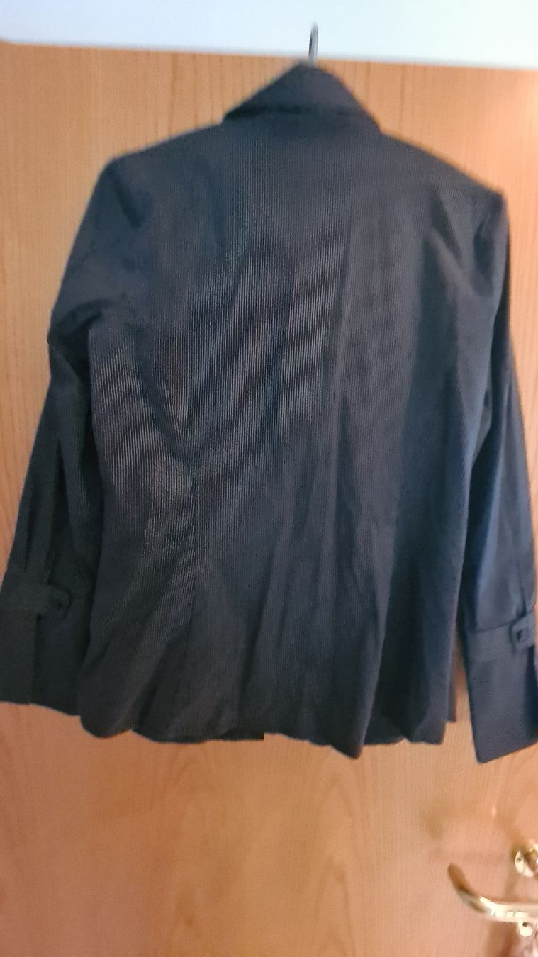 Blusen: Elegante Damenbluse, schwarz, mit glitzer gestreift, 44 – Gebraucht aus Dussnang von Mak13 2