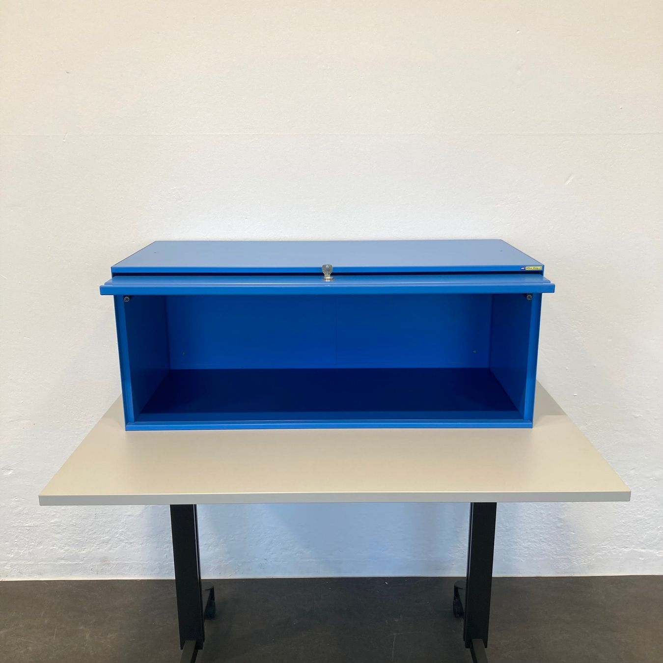 Lista Armadi: Lista Office LO Locker Modul Blau mit Schlüssel – Usato da Schönenwerd venduto da mcofficeshop 1