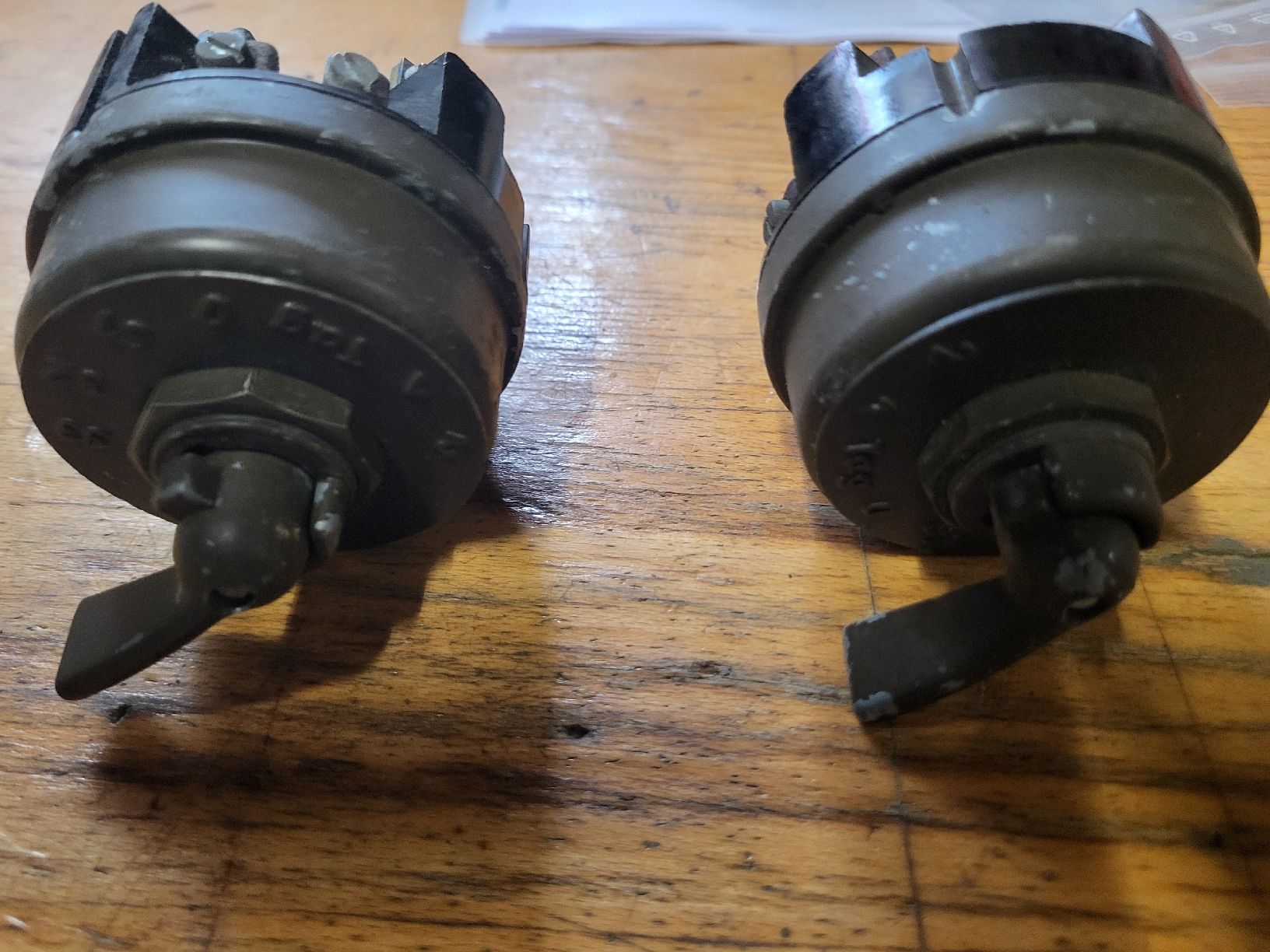 Alle Autoersatzteile: Oldtimer Schalter – Gebraucht aus Obermumpf von Dustie 2